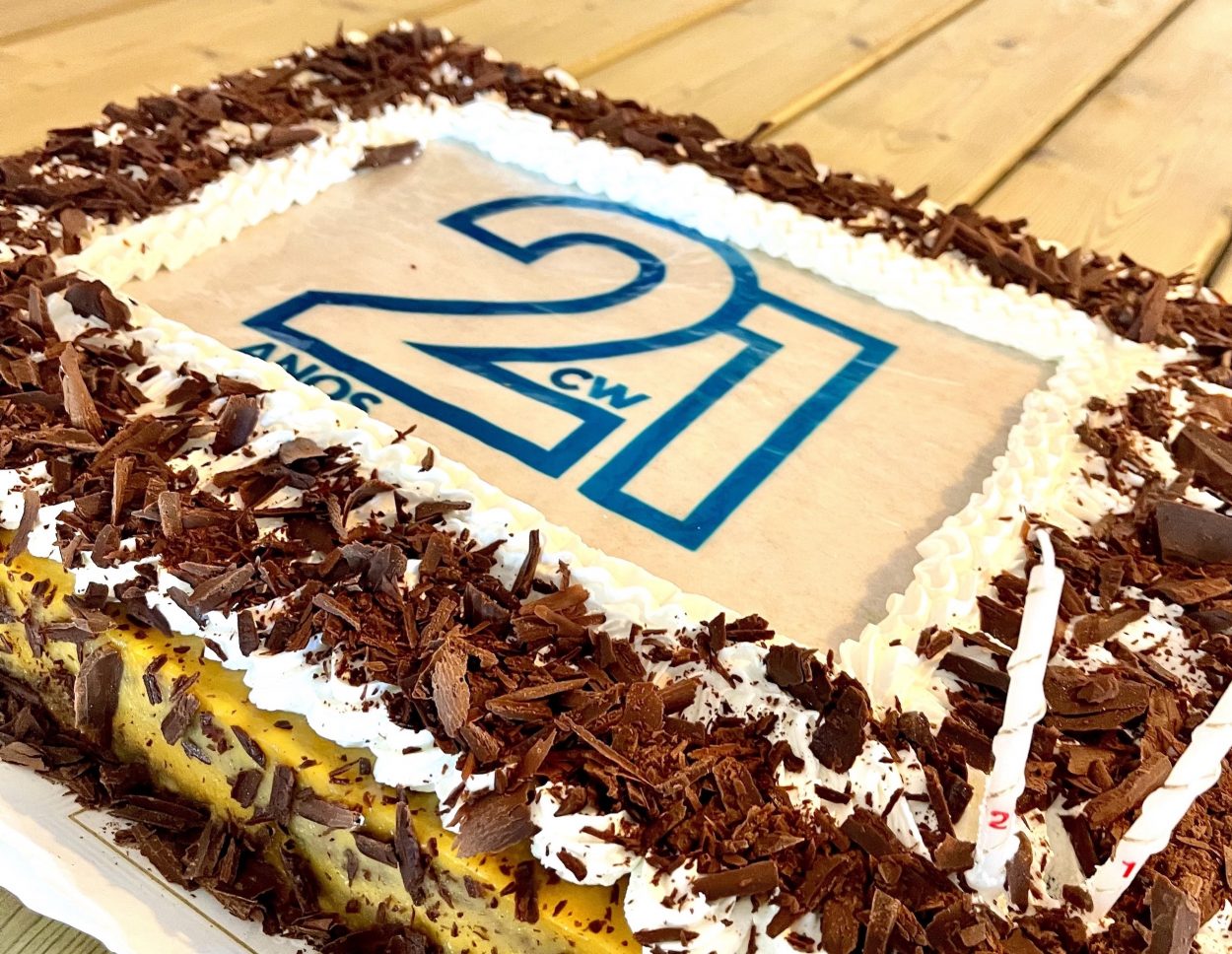 Compuworks bolo 21 anos Aniversário Compuworks 21 anos